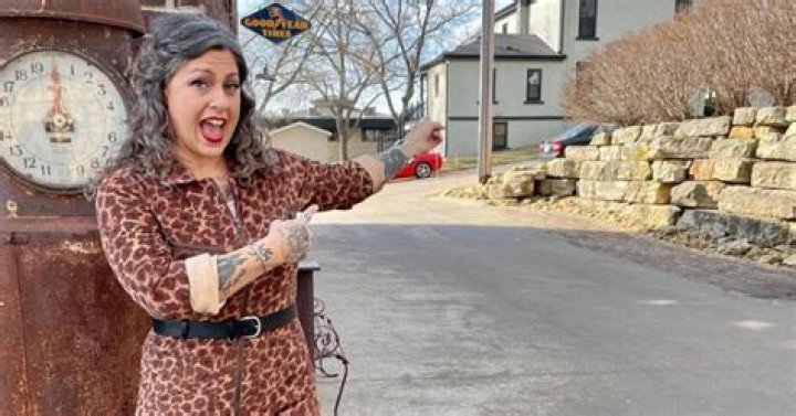 Danielle Natoni Net Worth