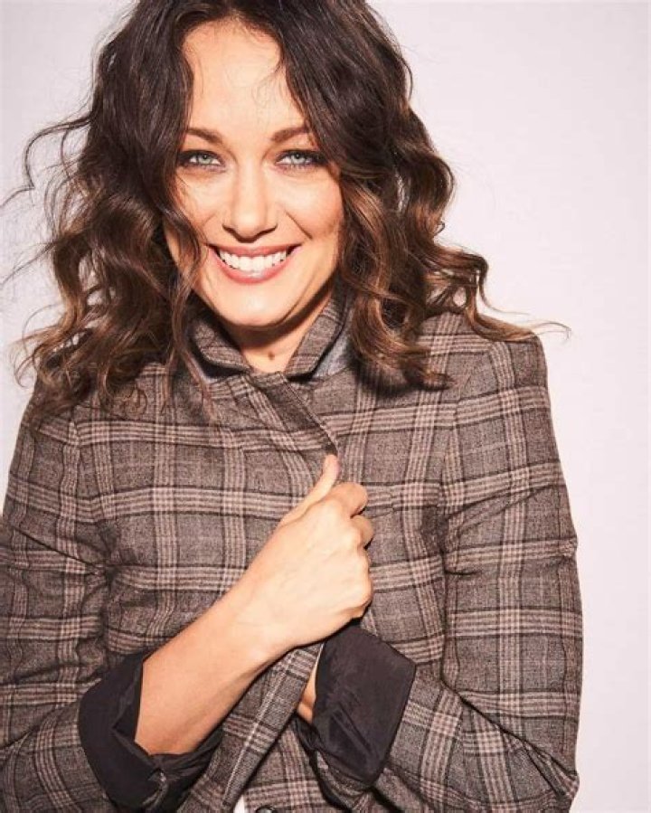 Deanna James Net Worth 2024