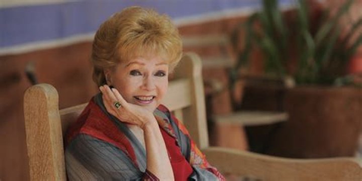 Debbie Reynolds Net Worth – How Much is Reynolds Worth?