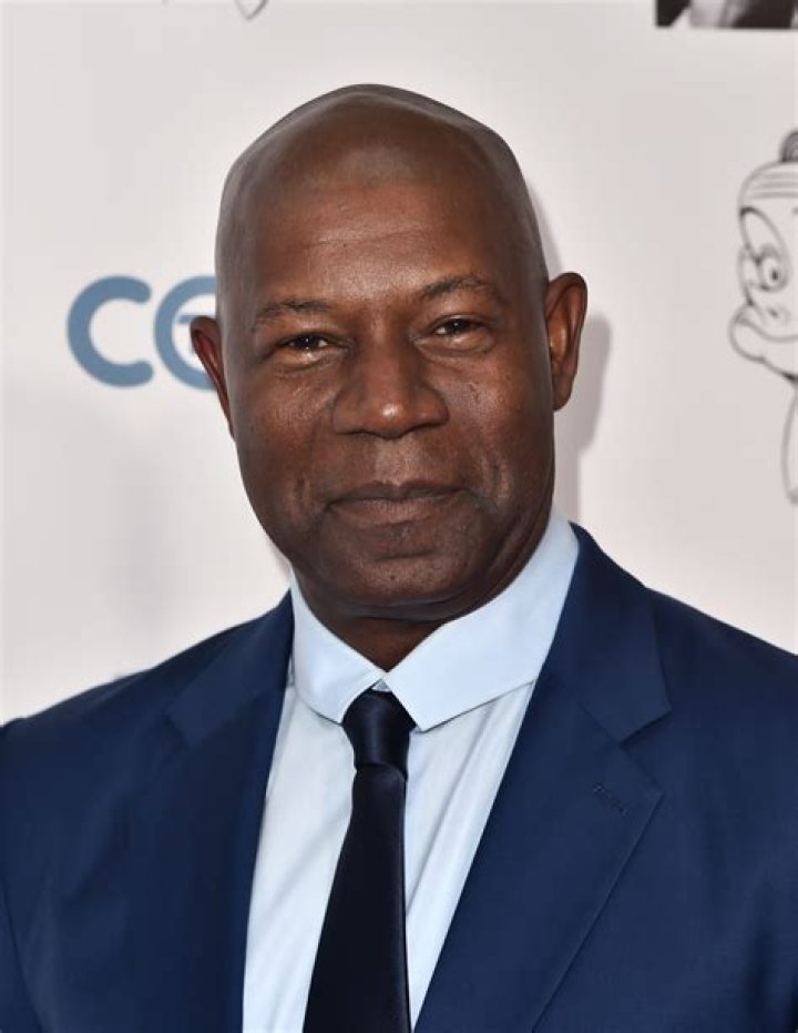 Dennis Haysbert – Biography, Facts & Life Story