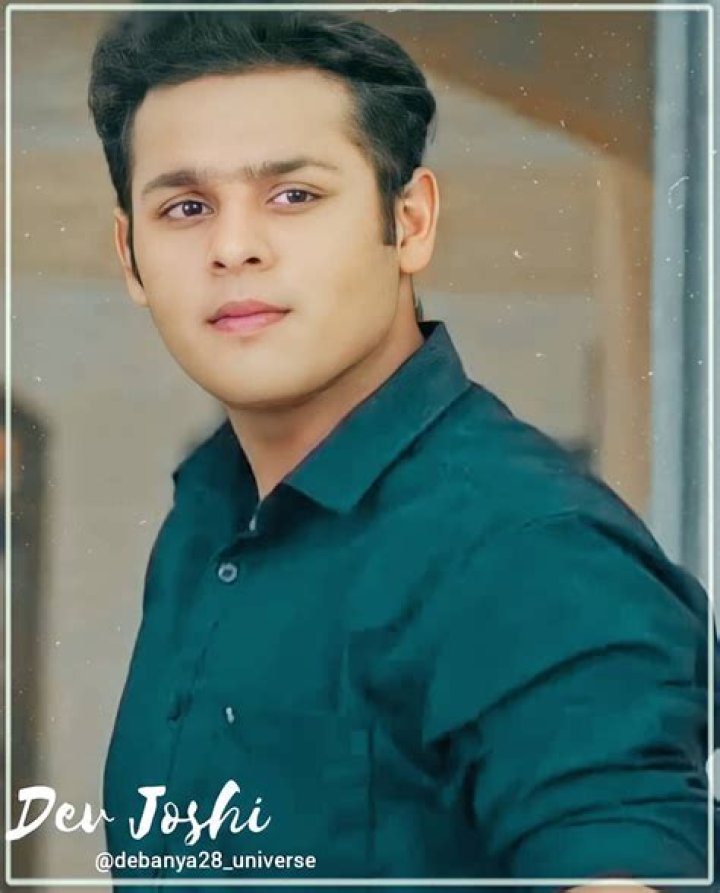 Dev Joshi Height, Weight, Age, Girlfriend, Biography, Family & Wiki