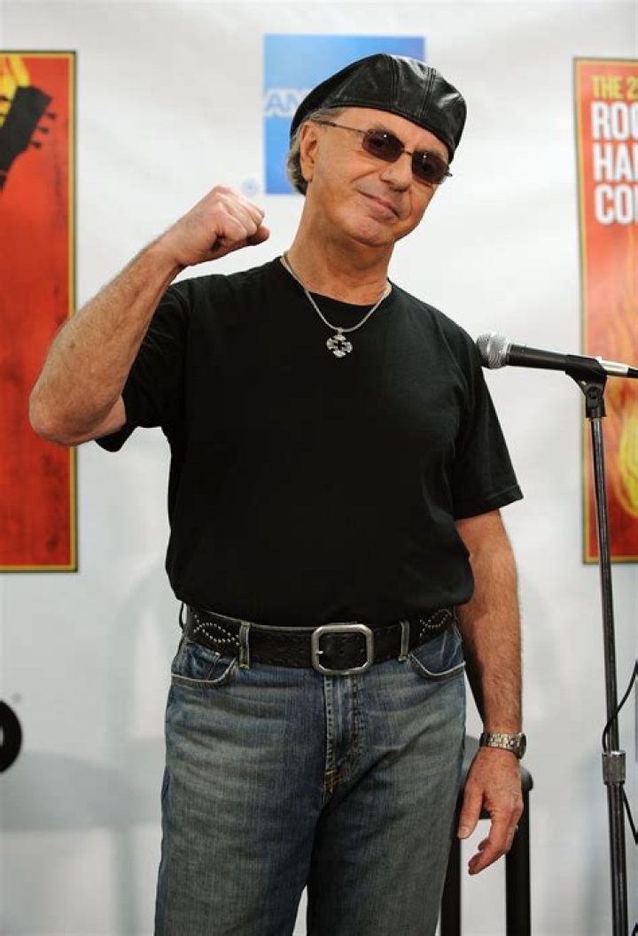 Dion Dimucci Net Worth – How Much is Dimucci Worth?