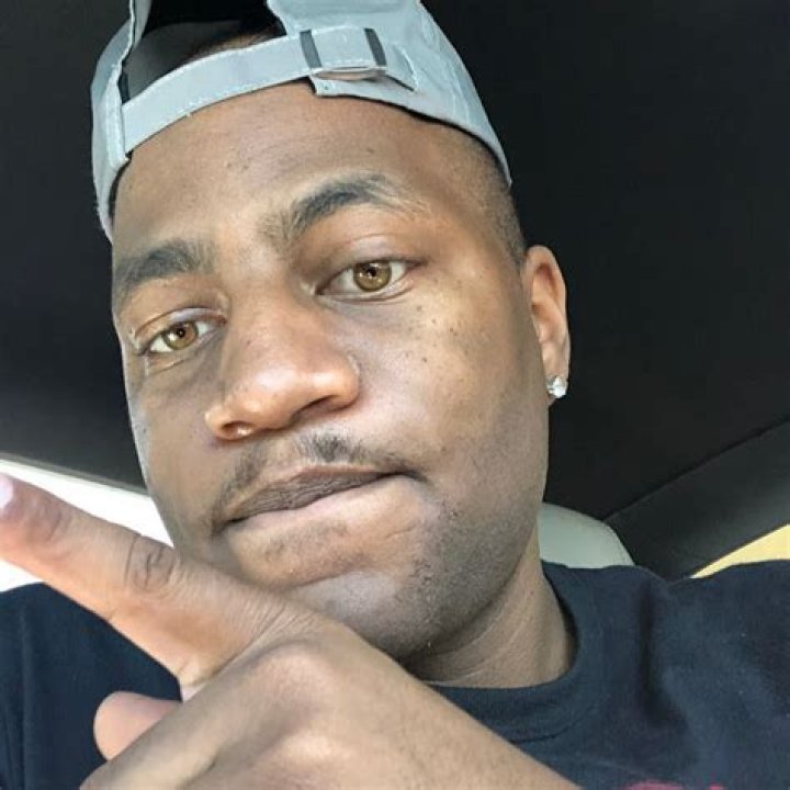 This Man Trolls the DMV Each Time He Has to Update His License