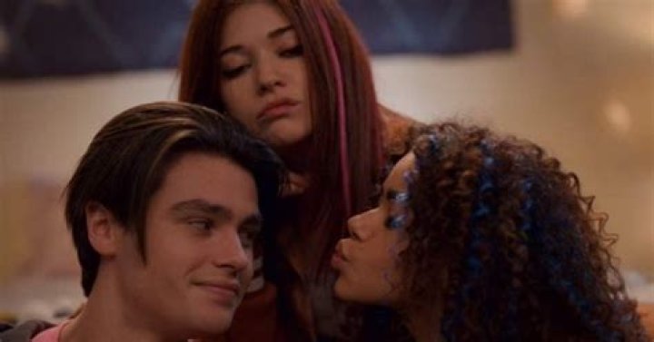 Ginny and Marcus [SPOILER] at the End of 'Ginny & Georgia' Season 2 (EXCLUSIVE)