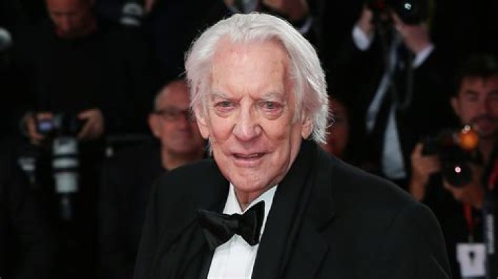 Donald Sutherland Net Worth – How Much is Sutherland Worth?