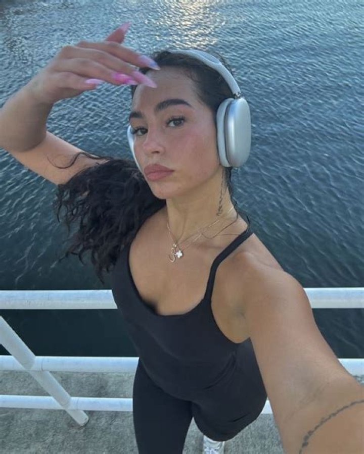 Elena Stavinoha Net Worth