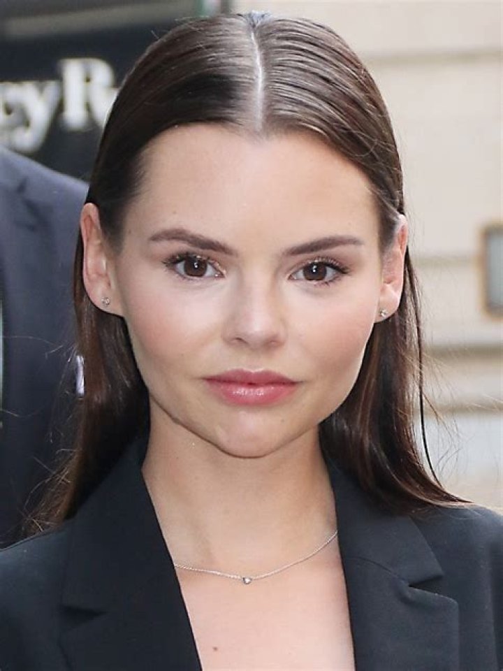 Eline Powell – Biography, Facts & Life Story
