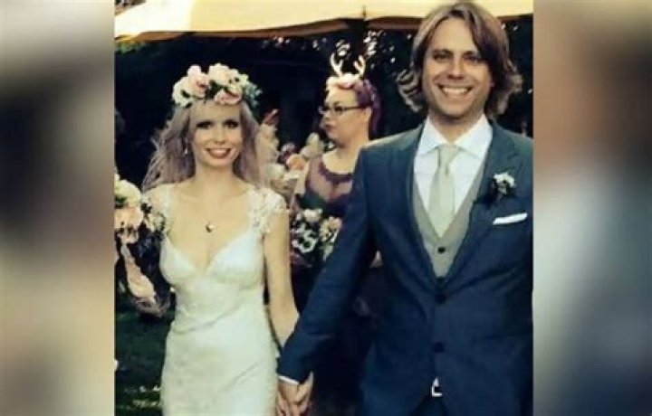 Elizabeth Ashley Wharton: Daughter of Vince Neil