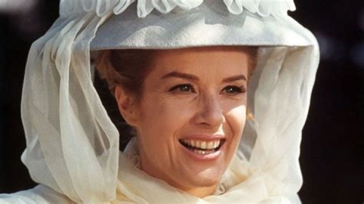 Ella Rose Howes Net Worth