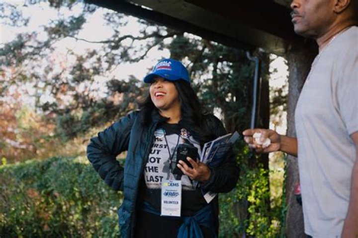 Emily Cochrane New York Times, Bio, Wiki, Age, Height, Husband, Salary, and Net Worth