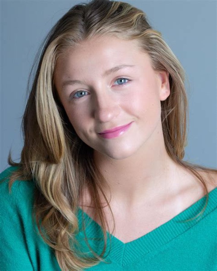 Emma Rayne Lyle – Actress | Wiki, Age, Height, Net Worth, Relationship, Ethnicity, Career