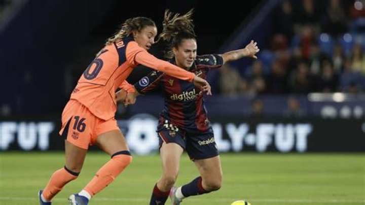 Erika Gonzalez NBC, Bio, Wiki, Age, Height, Husband, Salary, and Net Worth