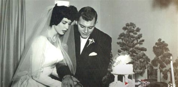 Eugenia Jones (Jerry Jones Wife), Age, Young, and Net Worth