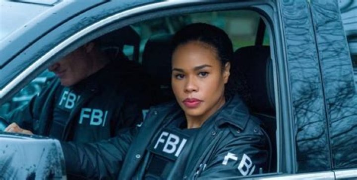 Most Wanted' Star Roxy Sternberg Pregnant?