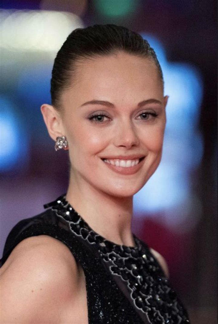 Frida Gustavsson – Biography, Facts & Life Story