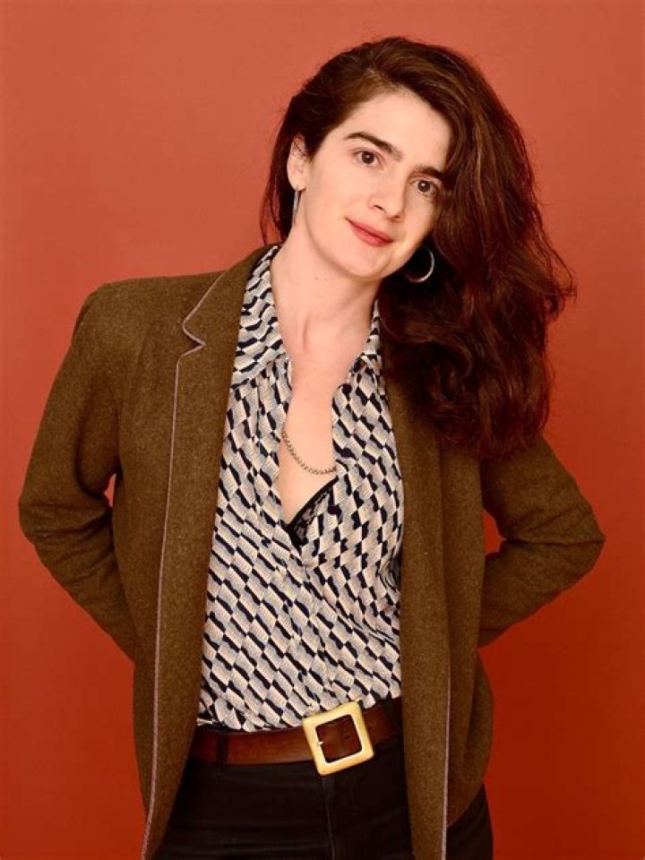Gaby Hoffmann – Biography, Facts & Life Story