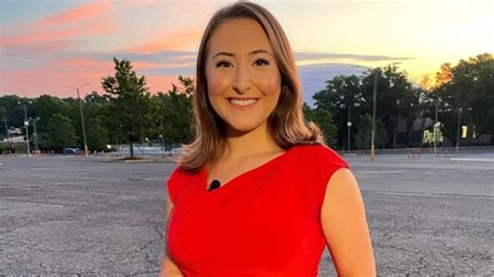 Gina Esposito Wsoc, Bio, Wiki, Age, Height, Wedding, Education, Salary, and Net Worth