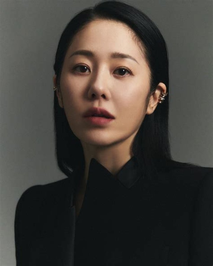 Go Hyun-jung – South Korean Actress & Celebrity | Age, Biography, Wiki, Career, Net Worth, Ex-Husband-Movies-Daughter & Facts