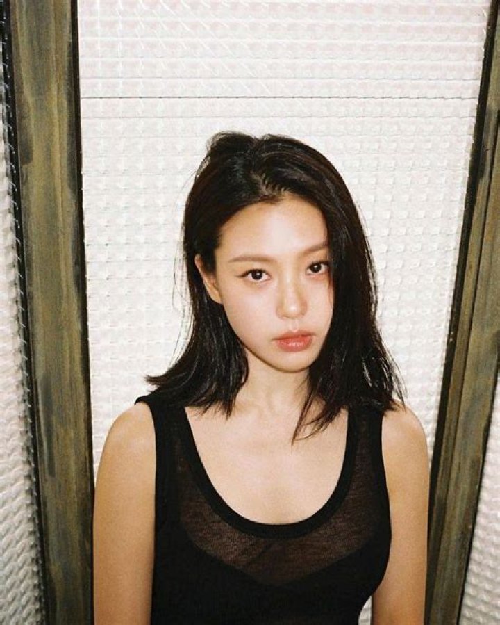 Go Min-si – Biography, Facts & Life Story