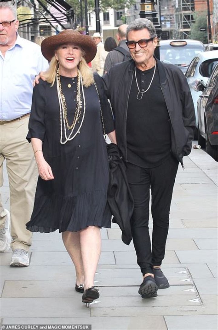 
Is Ian McShane’s Wife Gwen Humble His One True Love?
