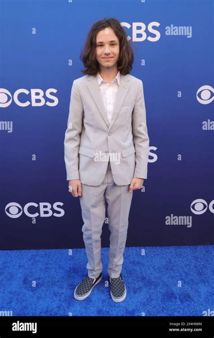 Hank Greenspan Bio, Wiki, Age, Parents, The Neighborhood, 13 Reasons Why, and Net Worth