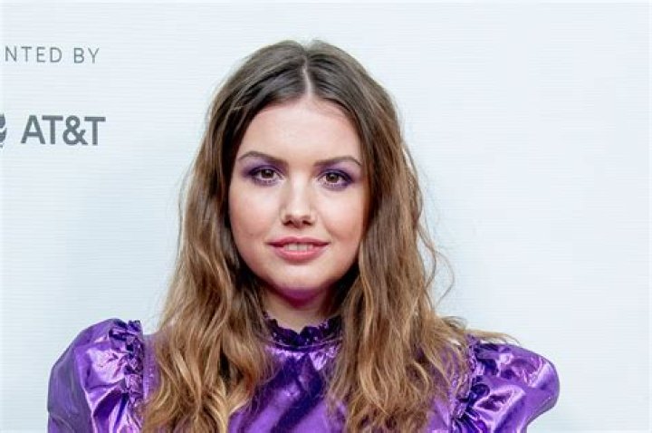 Hannah Murray – Biography, Facts & Life Story