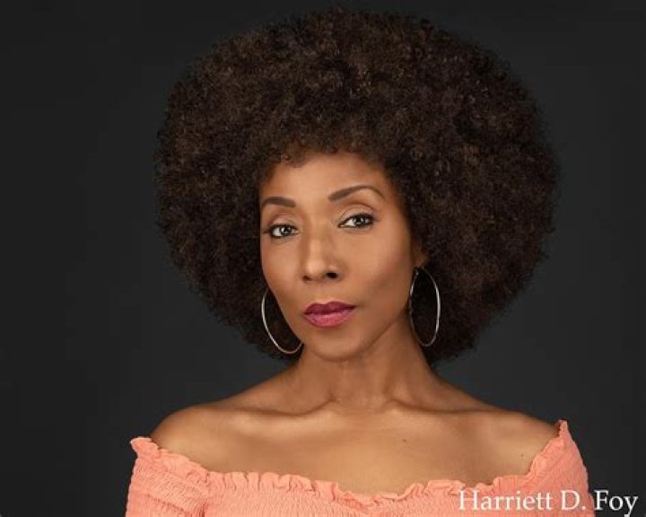 Harriett D. Foy estimated Net Worth, Age, Affairs, Height, Dating, Relationship Stats, Salary as well as short Biography with top 10 popular facts!