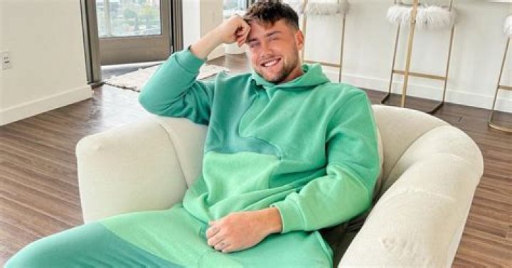 What Is Harry Jowsey's Job Outside of Perfect Match?