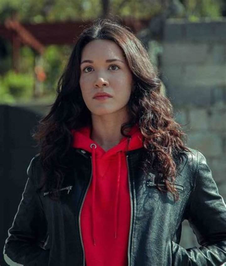 Hazal Subasi – Biography, Facts & Life Story