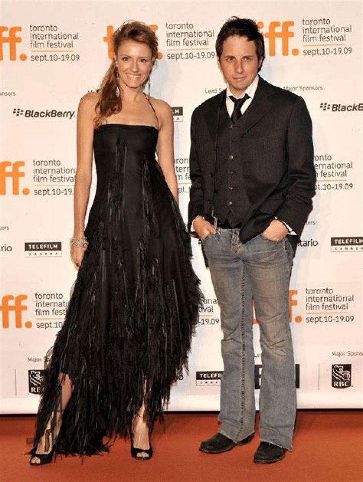 Helene Joy – Biography, Facts & Life Story