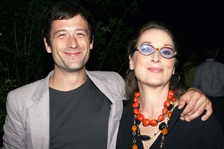 
Meet All Four Children Of Meryl Streep. All Are Grown Up and Successful
