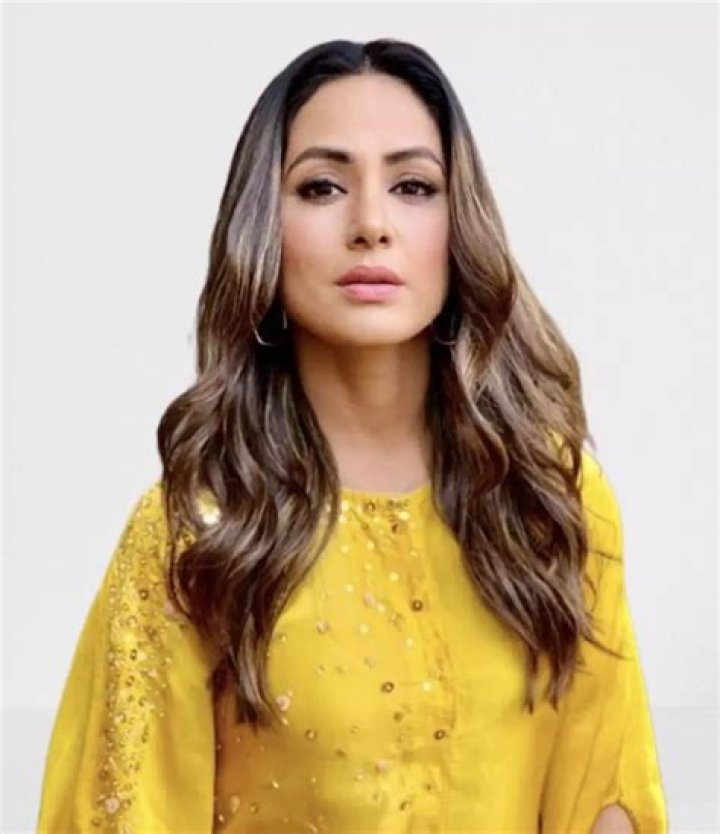 Who is Hina Khan? Biography, Wiki, Parents, TV Shows, Age, Height, Boyfriend & Much More