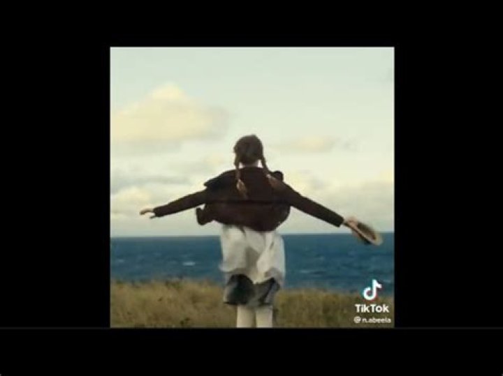 What Is the "How I Love Being a Woman" TikTok Trend?