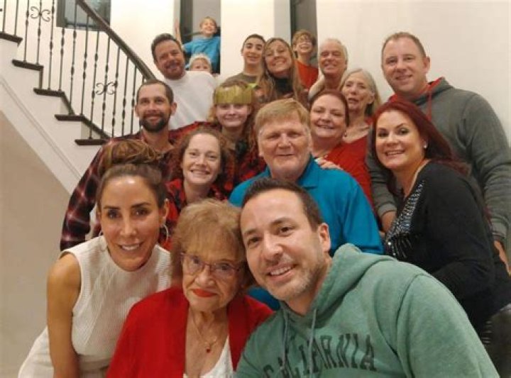 Howie Dorough Net Worth – How Much Is Howie Dorough Worth?