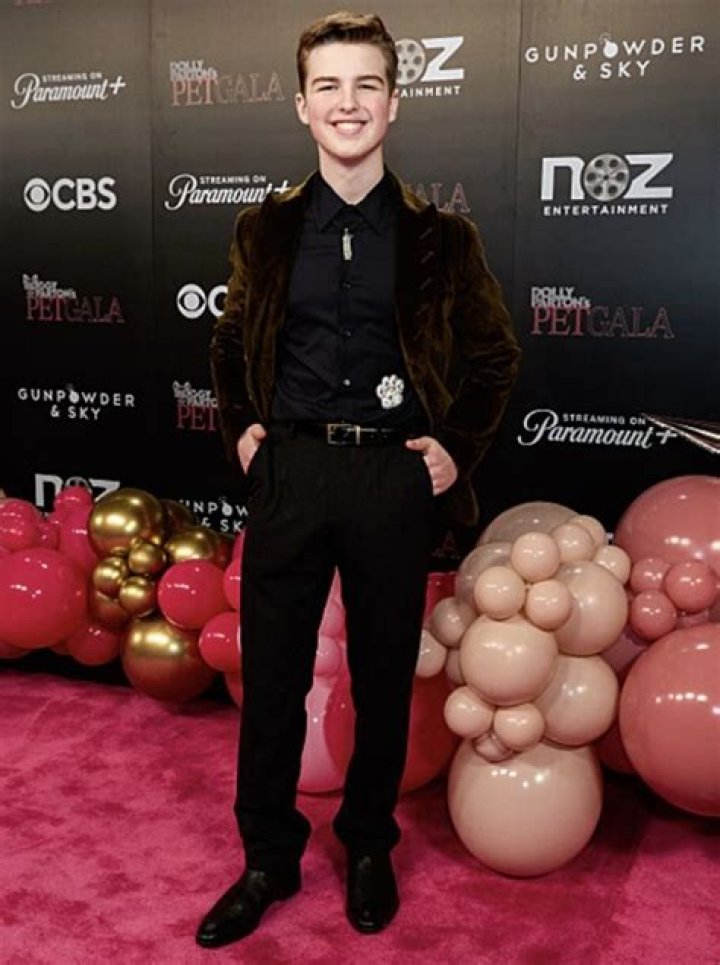 Iain Armitage Height