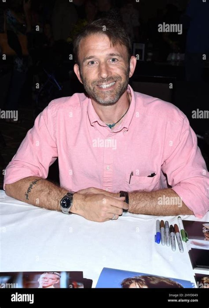 Ilan Mitchell Smith Net Worth – How Much is Ilan Mitchell Smith Worth?