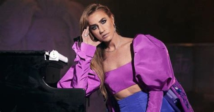 Ingrid Andress Announces International “Feeling Things” Tour – Celeb Secrets Country