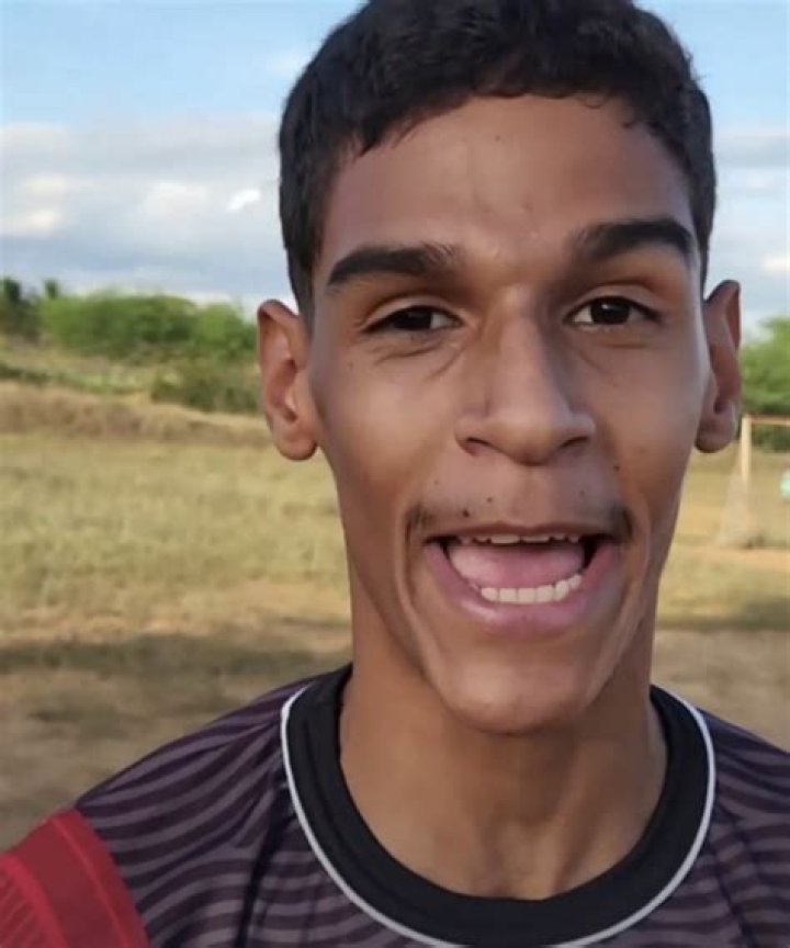 Iran Ferreira TikTok, Bio, Wiki, Age, Height, Girlfriend, Club, and Net Worth