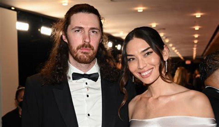 Is Hozier Trans? Girlfriend 2023 Sexuality And Gender