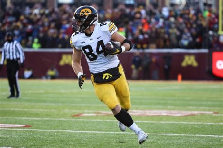 Is Iowa TEU? Sam LaPorta Continues Iowa's TE Factory in Playoffs With Detroit Lions