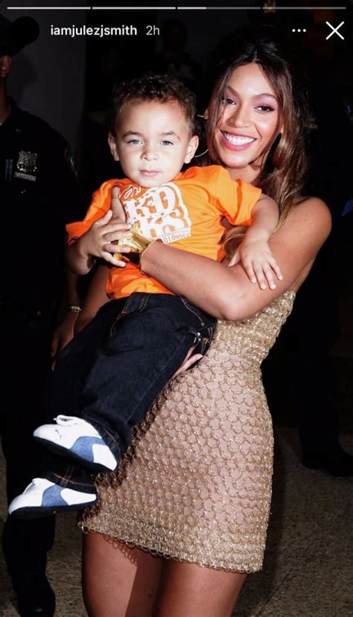 Is Julez Smith Gay Or Does The Star Kid Have Girlfriend?