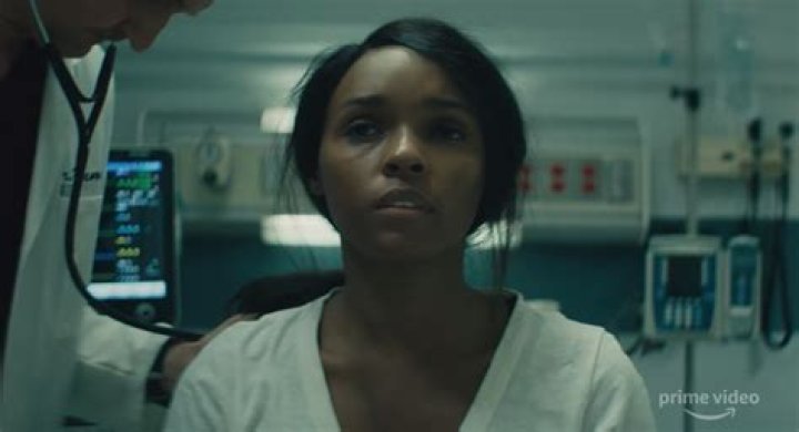 Julia Roberts Is Hanging out Behind the Scenes for Season 2 of 'Homecoming'