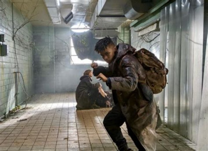 Angel Theory Answers Whether Her 'TWD' Character, Kelly, Is a Boy or a Girl