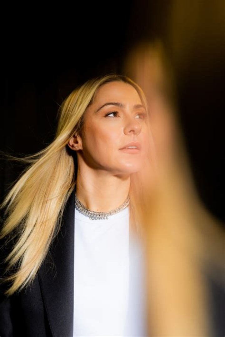 Is Lucy Spraggan Trans Or Lesbian? Sexuality And Gender