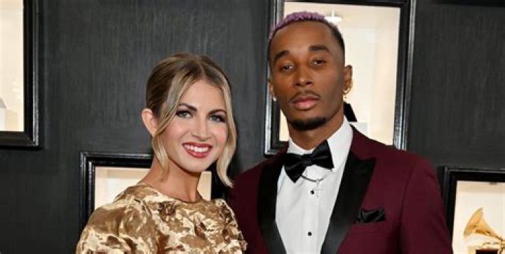 Is Miranda Derrick Still in the 7m Cult, and Is It a Cult?