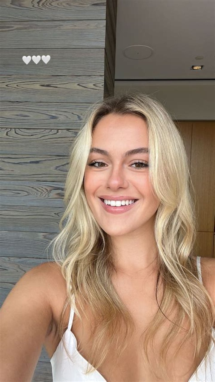 Isabella Alexander Wiki, Height, Age, Boyfriend, Family, Biography & More