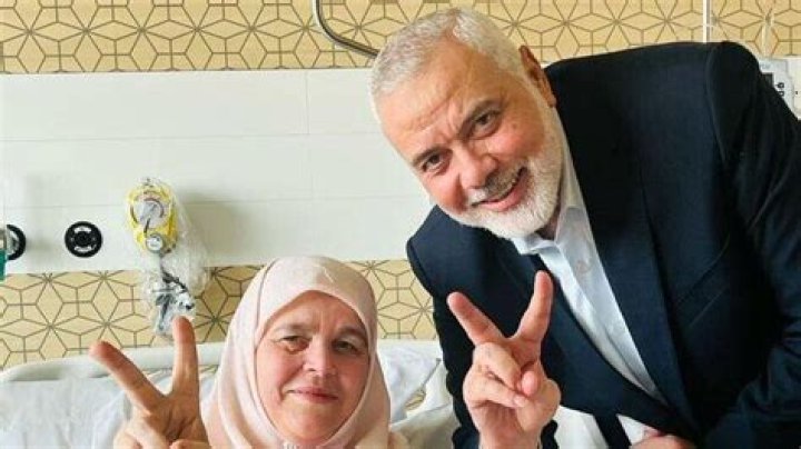 Meet Hamas Leader Ismail Haniyeh Amal Haniyeh And Kids