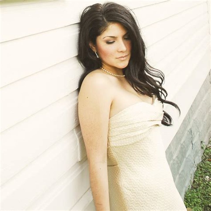 Jaci Velasquez – Biography, Facts & Life Story
