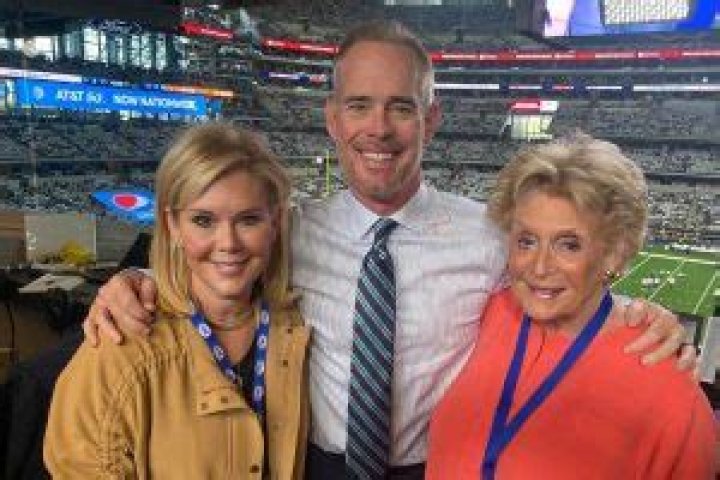 Jack Buck’s Wife Carole Lintzenich- Their Marital Life And Kids