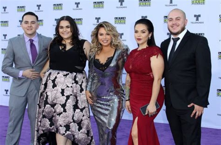 Jacqie Campos | Siblings And Husband